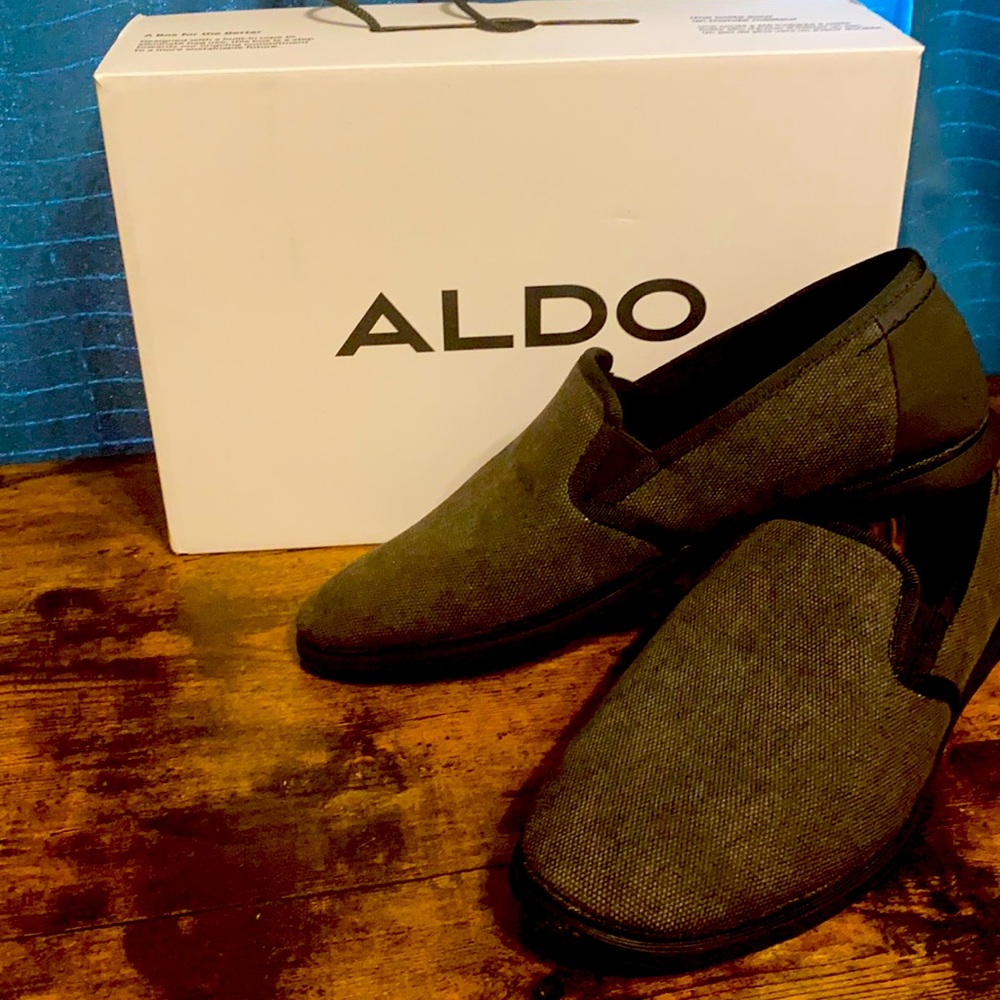 BRAND NEW Aldo slip ons sz 10